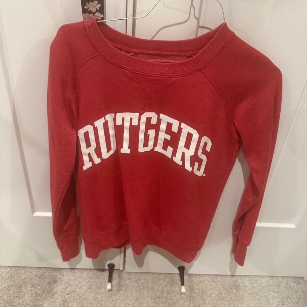 Women’s Rutgers crewneck sweatshirt (small)